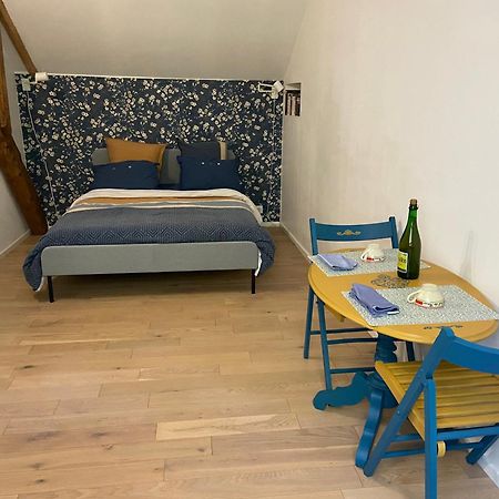 Chambre Double Avec Salle De Bains Privee Quintin Bagian luar foto