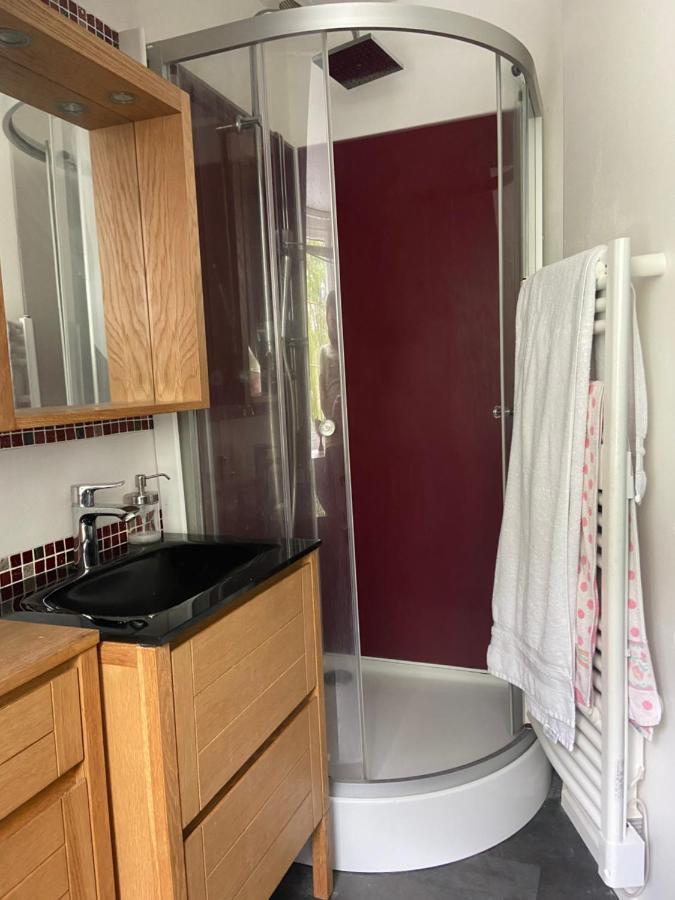 Chambre Double Avec Salle De Bains Privee Quintin Bagian luar foto